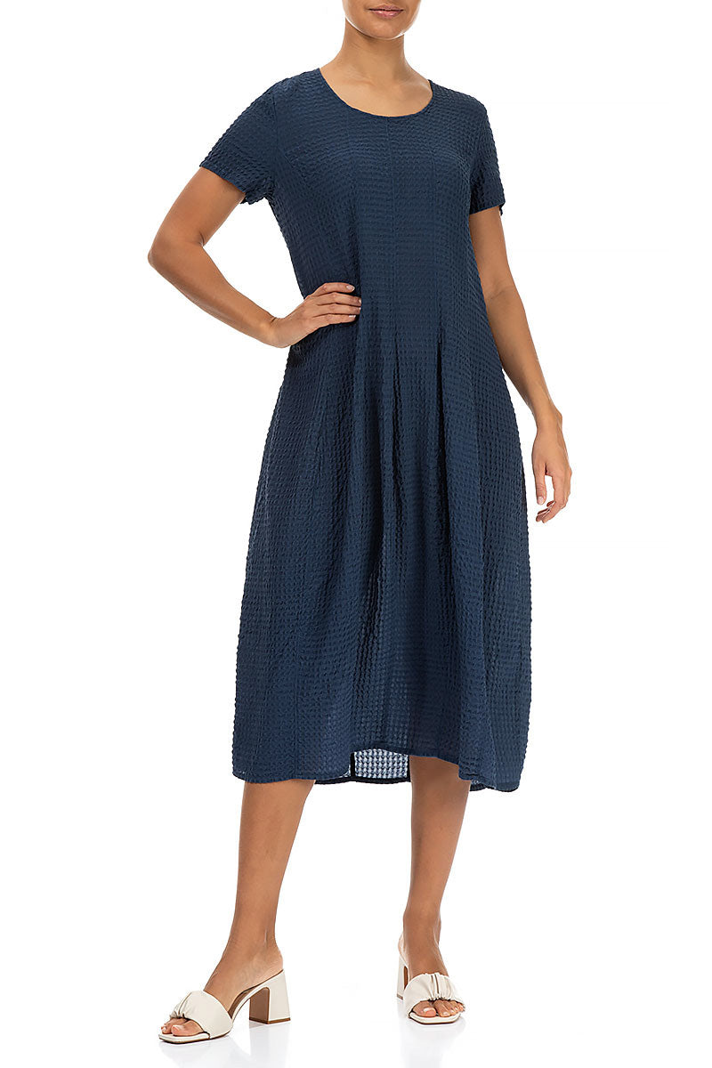 Ballonkleid aus texturierter Seide in Navy