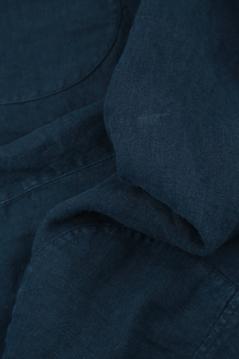 Geknöpfte marineblaue Leinenjacke