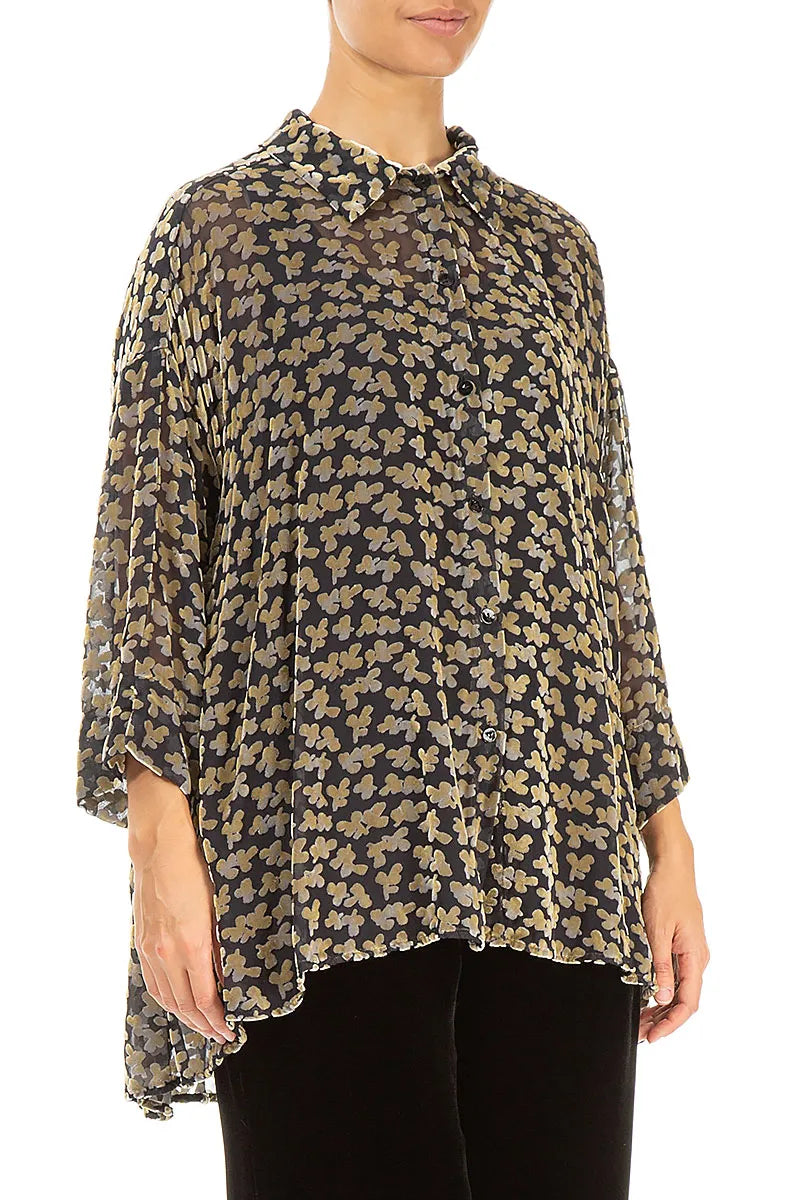 Lockeres Devoré-Blütenblatt aus goldenem Seidensamt-Hemd