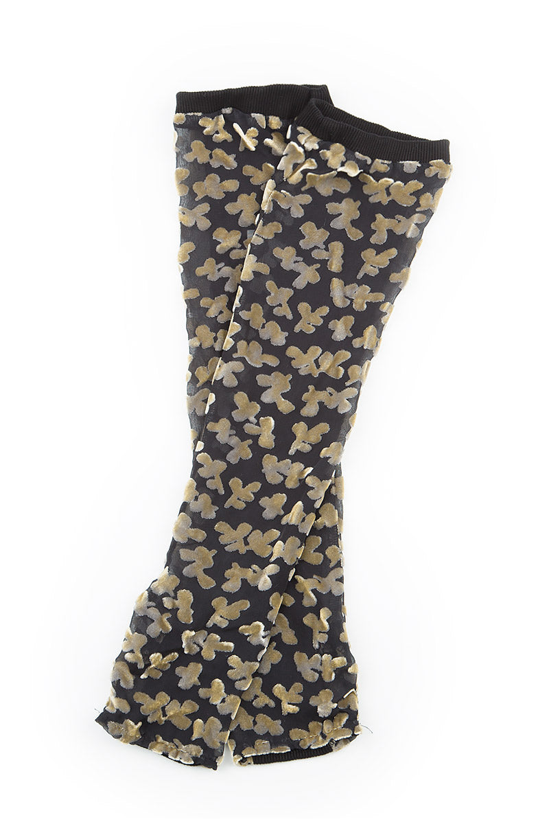 Devoré Petals Gold Silk Velvet Wristlets 5