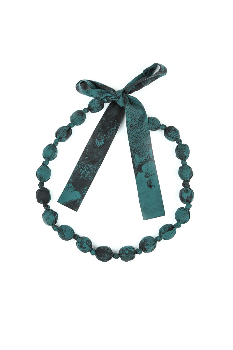 Emerald Alabaster Silk Cotton Bead Necklace 4