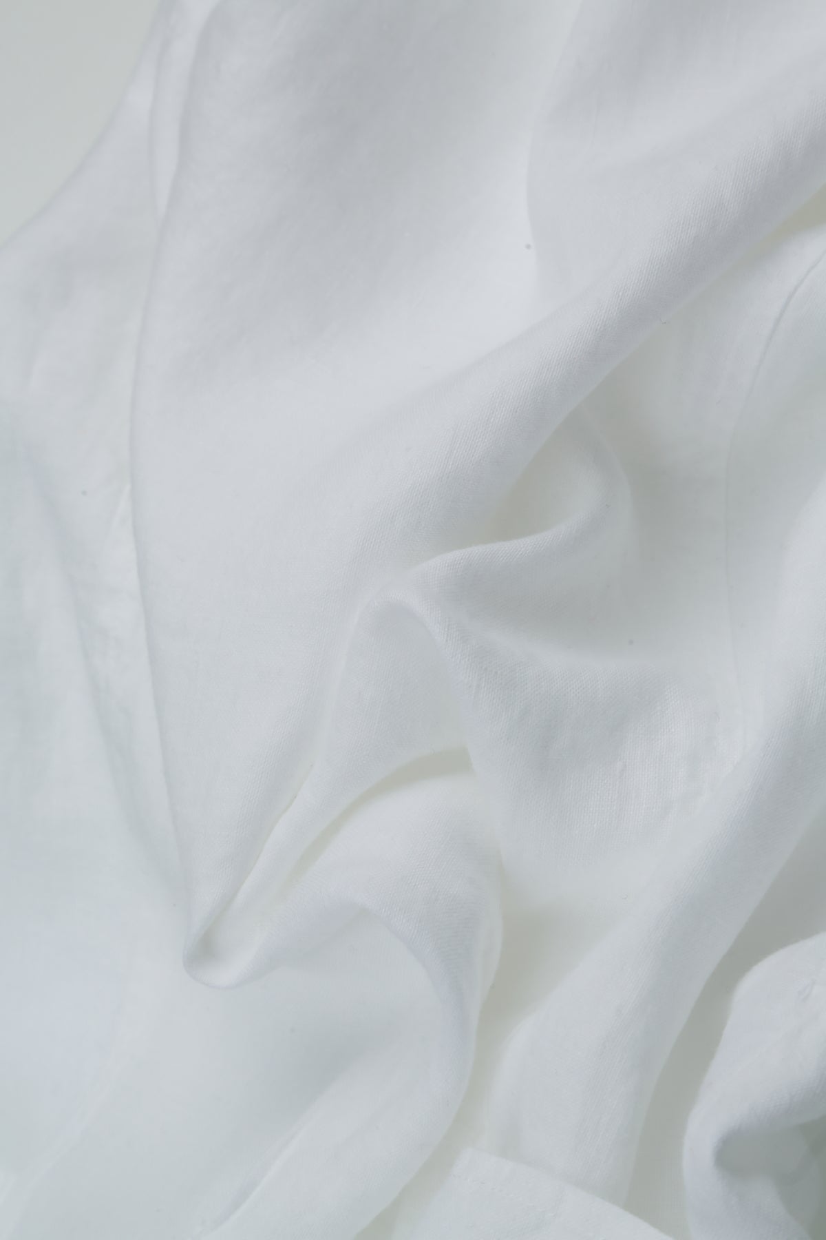 Pantalon droit en lin blanc à nouer