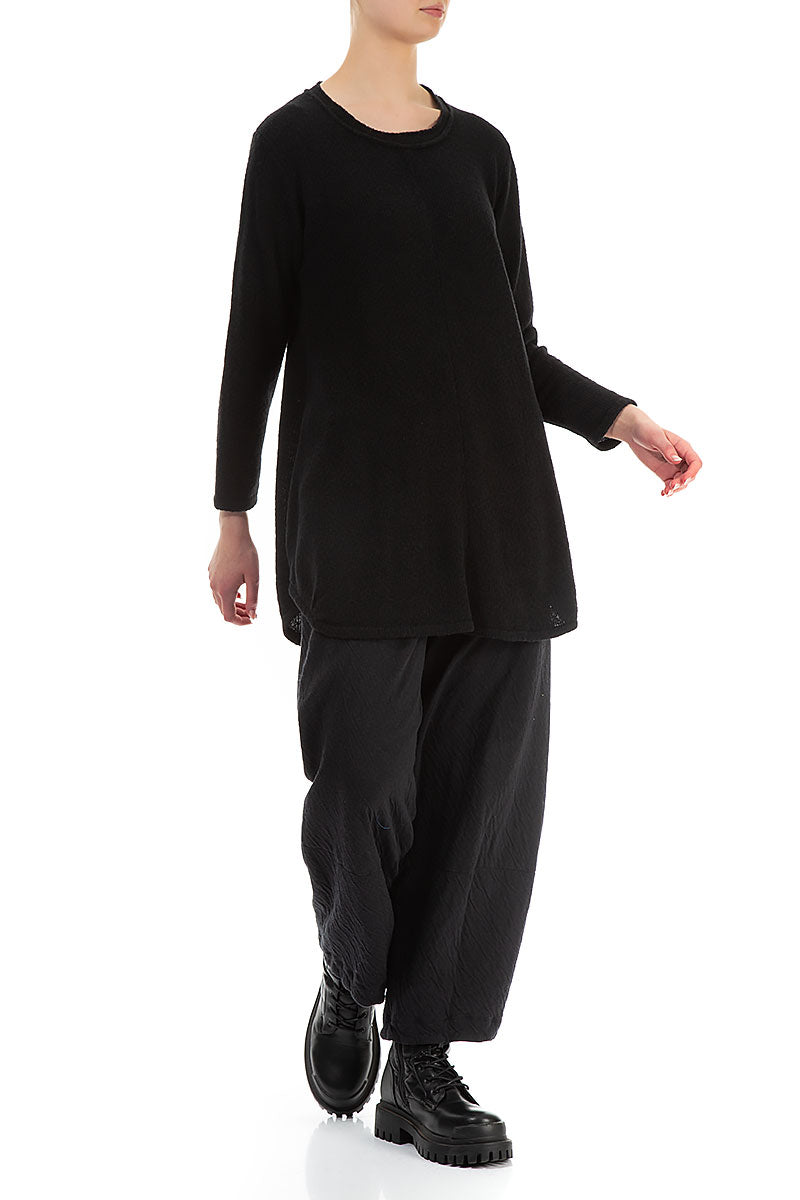 Loose Cosy Black Wool Sweater 4