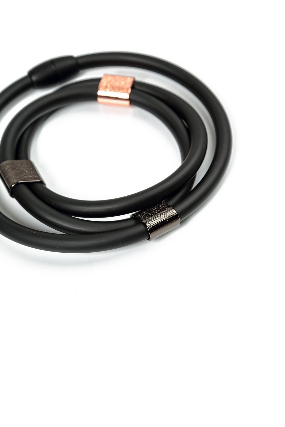 Collier en caoutchouc noir Noir Balance