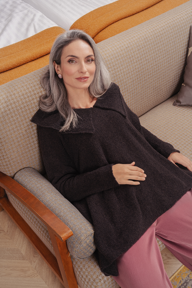 Relaxed Collar Chocolate Wool Sweater 1