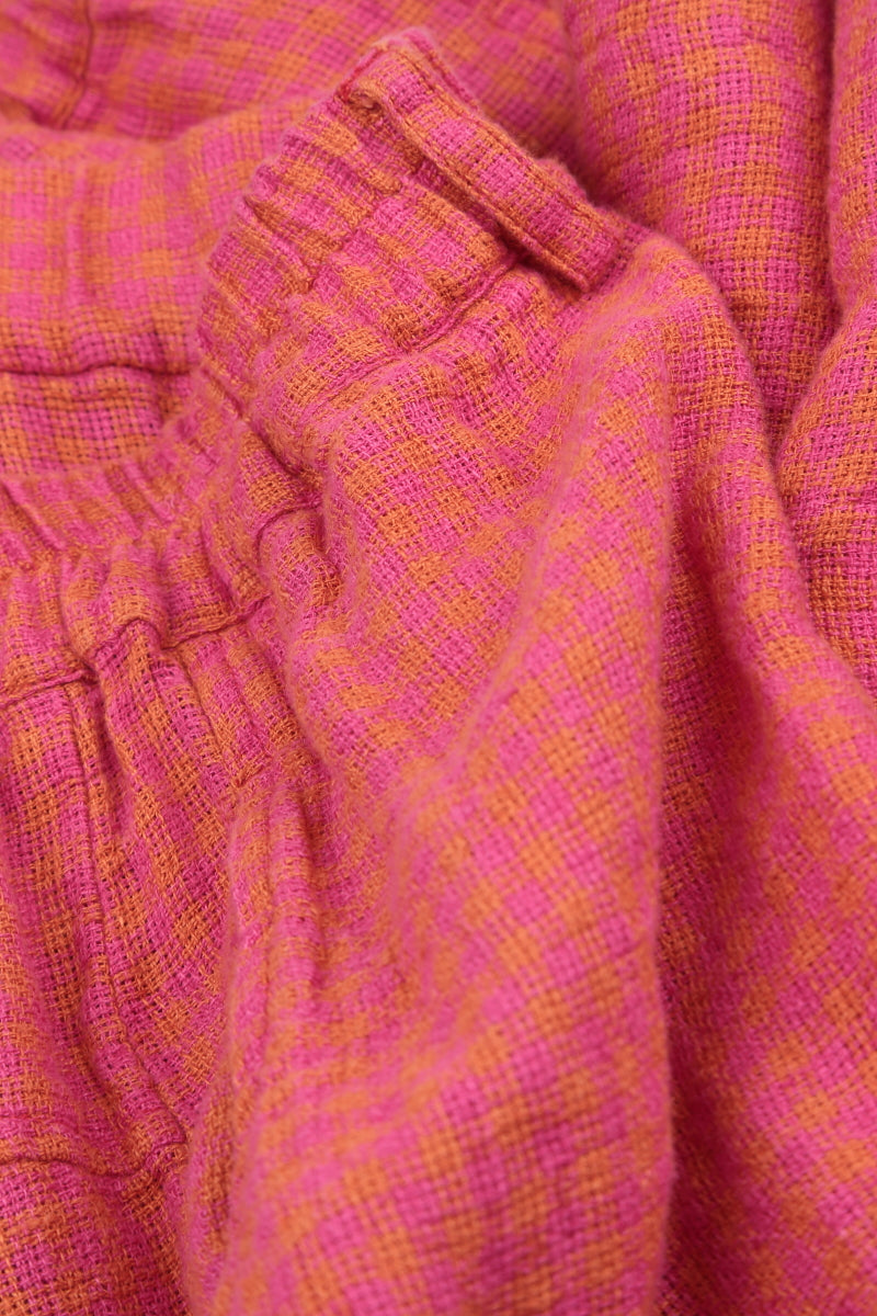 Hosen aus Leinen-Mischgewebe in Rosa-Orange-Karos zum Umschlagen
