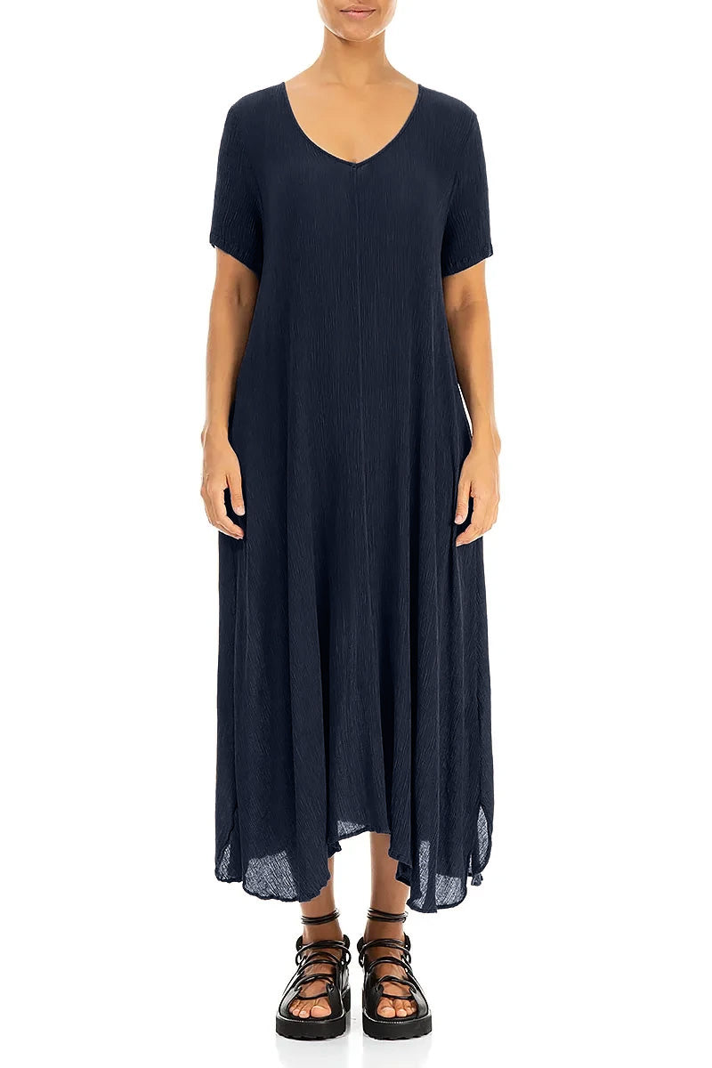 Kurzärmeliges, ausgestelltes Kleid aus marineblauem Seidenviskose