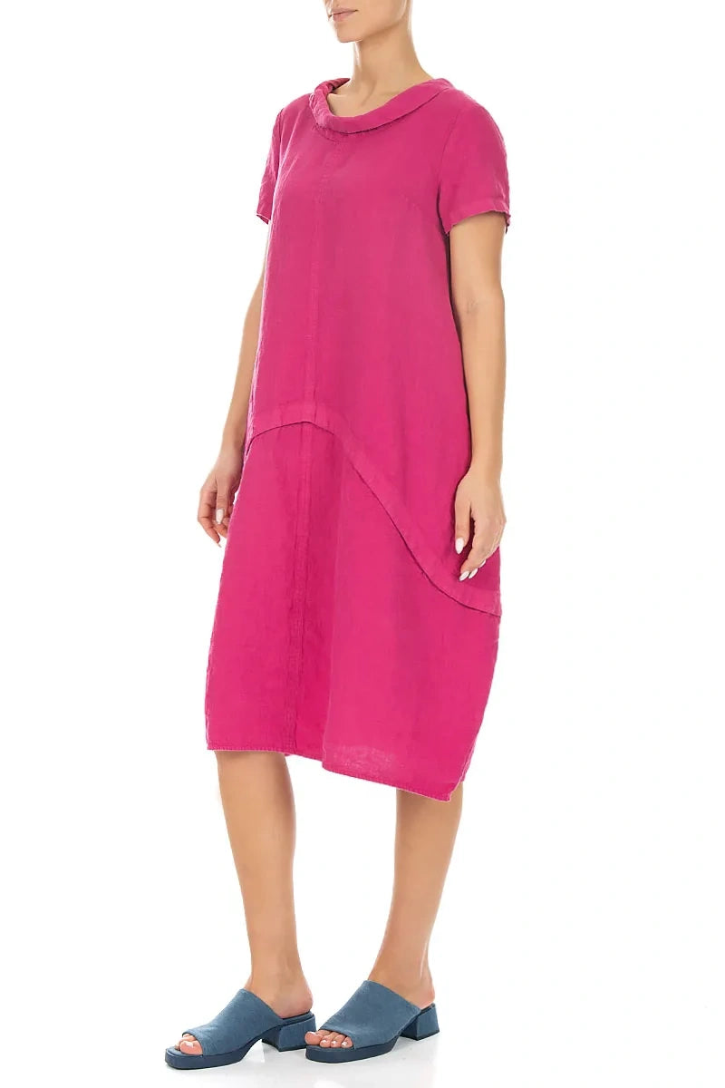 Kurzärmeliges tailliertes Leinenkleid in Fuchsia