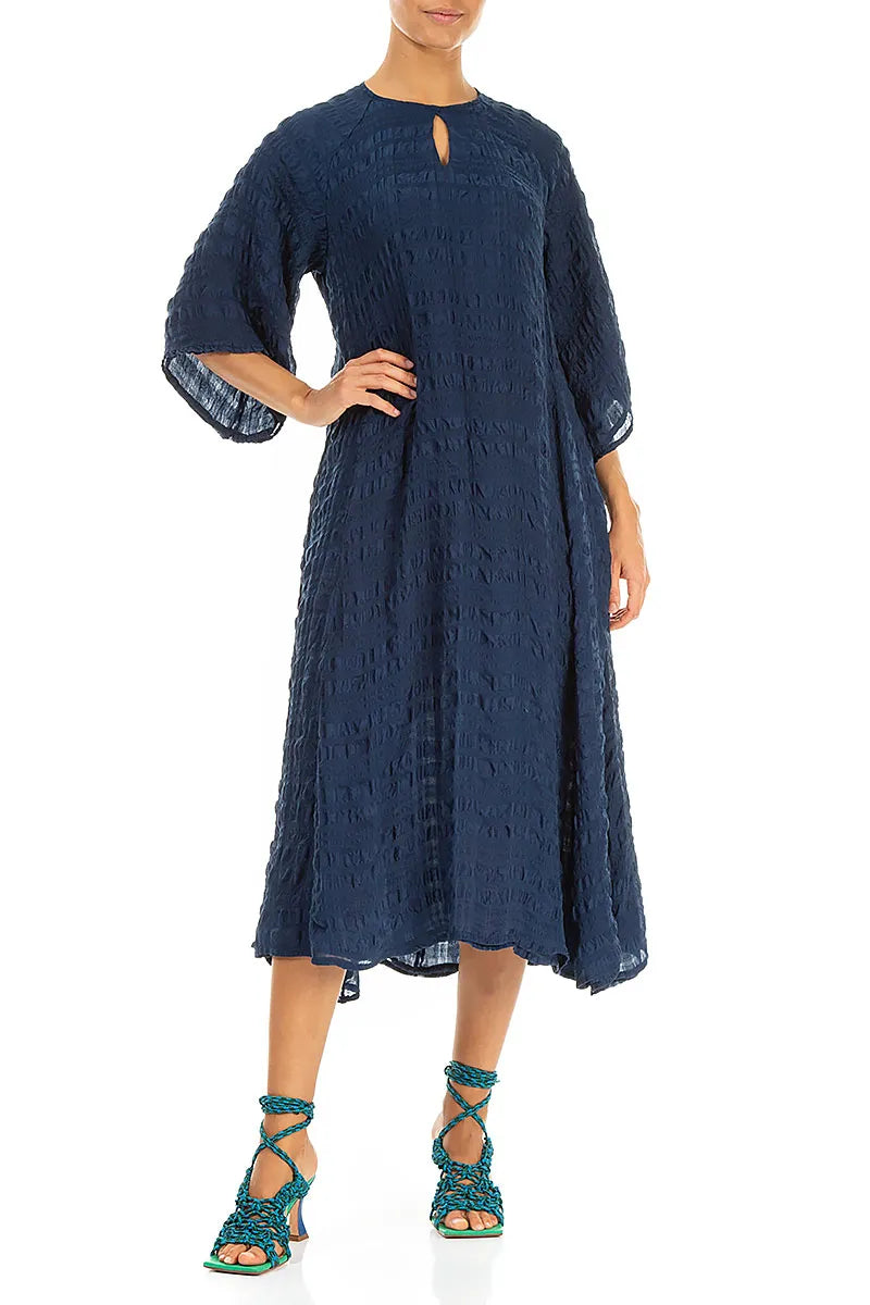 Stufenkleid aus kobaltblauer, heller Seide