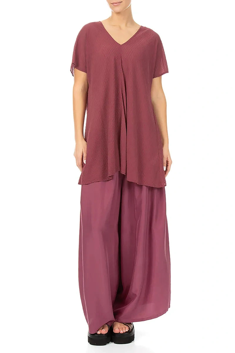 Bluse aus Seidenviskose mit V-Ausschnitt und Streifen in Antikrubinrot