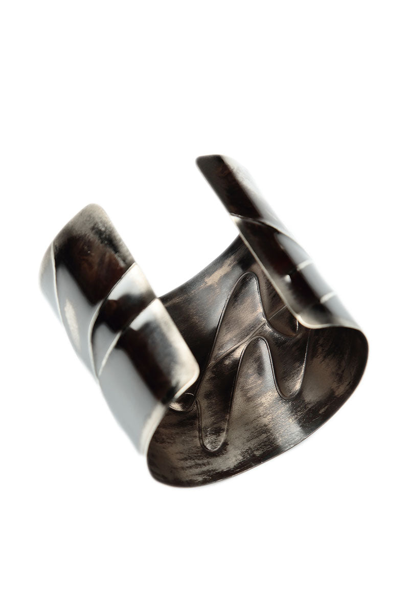 Curves Metal Cuff Bracelet 5