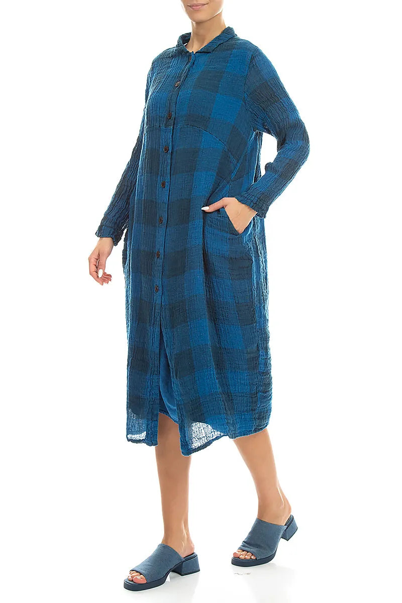 Robe-veste en gaze de lin bleu cobalt à grands carreaux