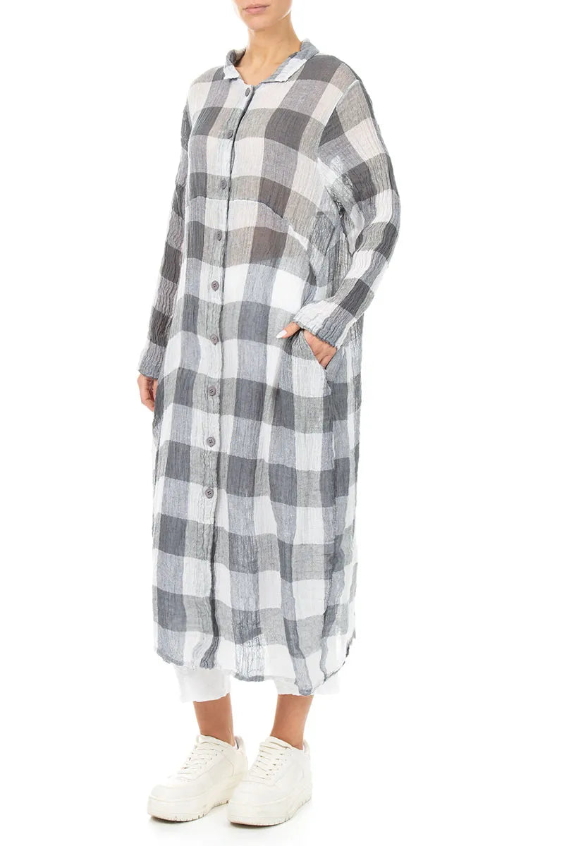 Robe-veste en gaze de lin blanc à grands carreaux