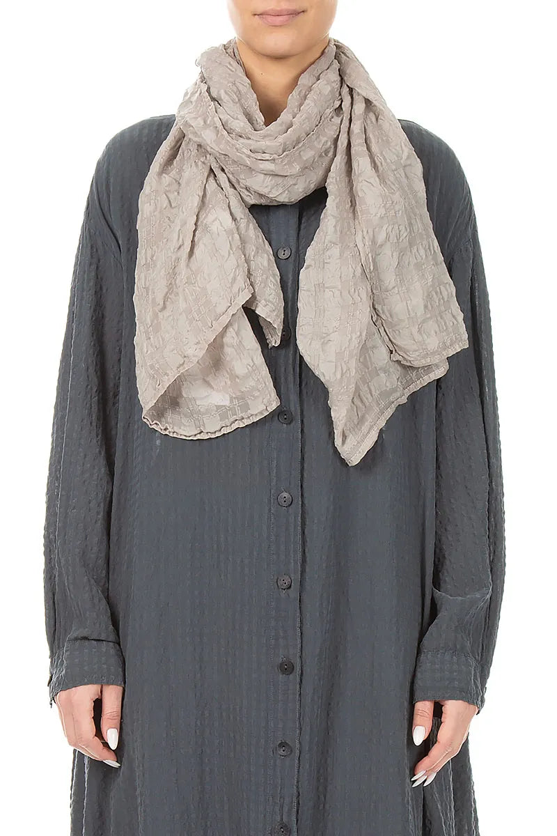 Écharpe en soie texturée beige clair