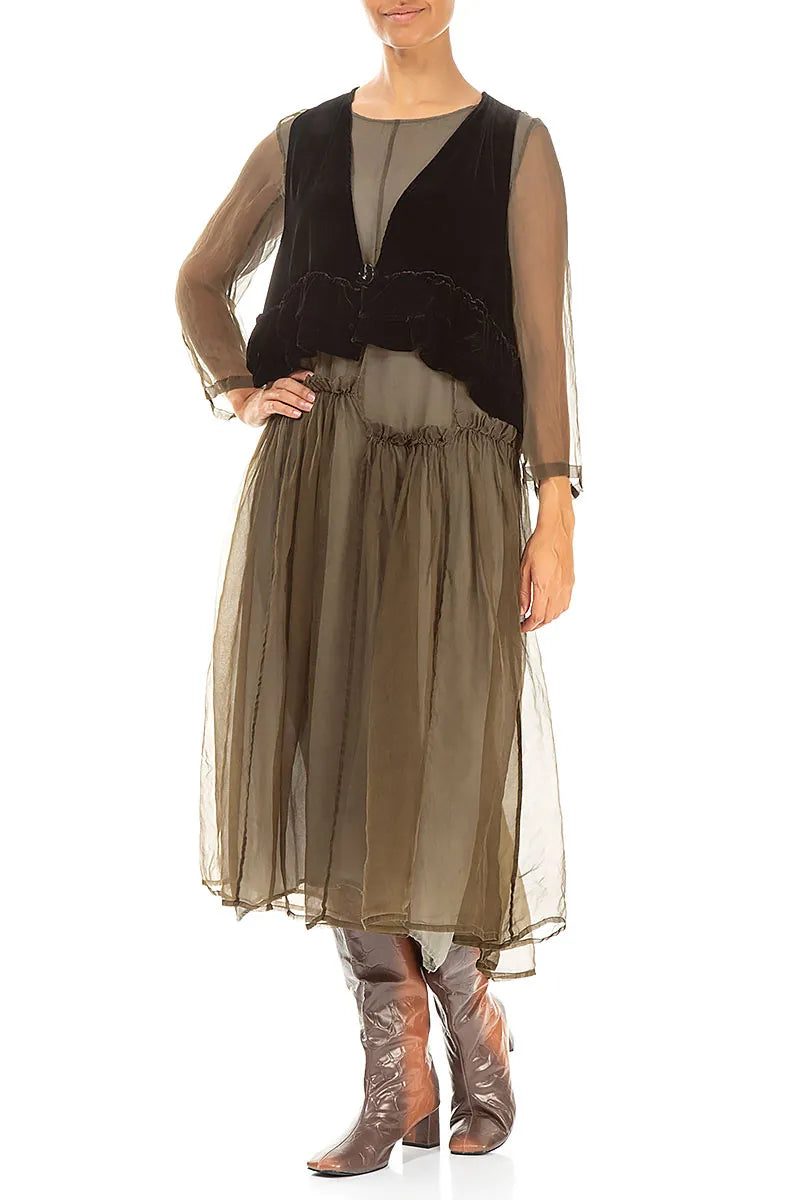 Schwarze Seidensamtweste