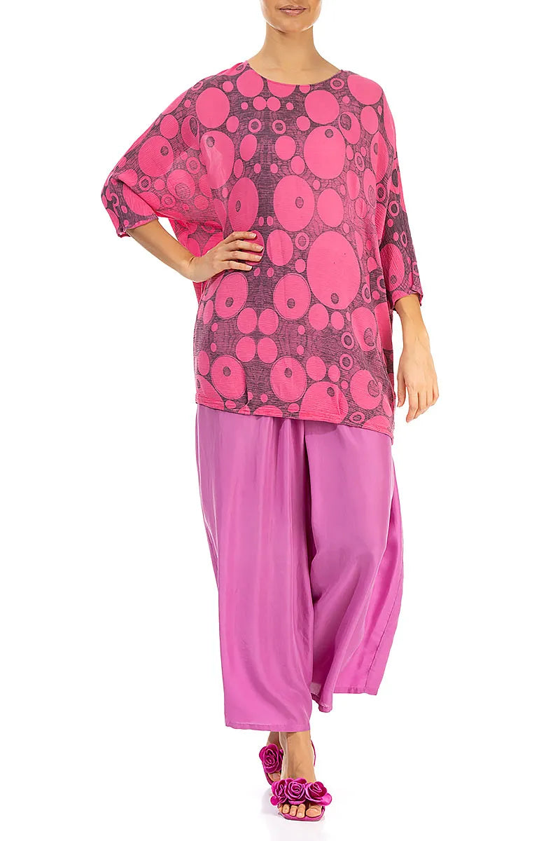 Kastenförmige Bluse aus Seidenviskose mit Kreismuster in kräftigem Pink