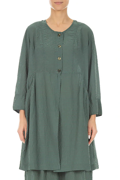 Geknöpfte, salbeigrüne Seidenjacke mit Strukturmuster