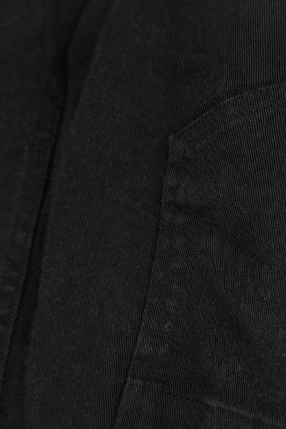 Verkürzte Hosen aus schwarzer Denim-Baumwolle