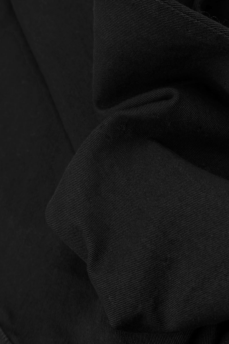 Verkürzte Hosen aus schwarzer Denim-Baumwolle