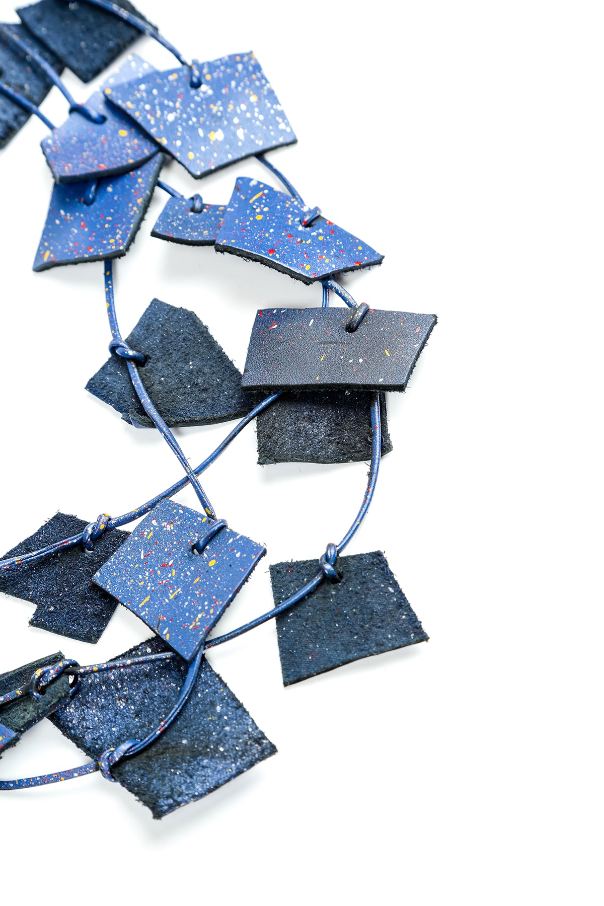 Collier en cuir Deep Wave