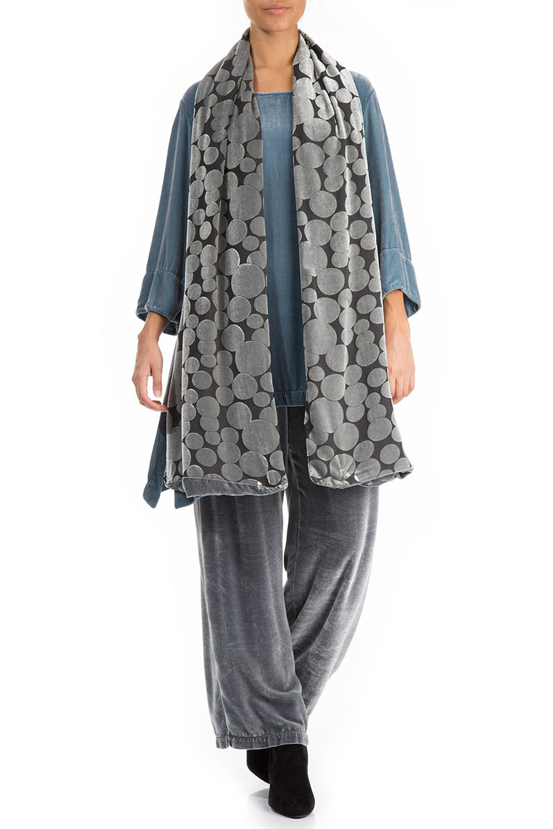 Devoré Bubbles Silver Silk Velvet Scarf 2