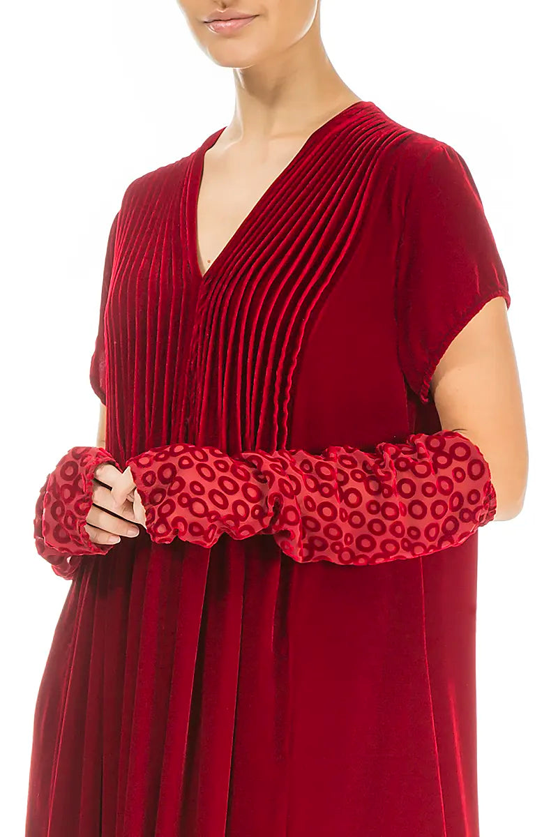 Devoré Ring Cherry Silk Velvet Wristlets 3