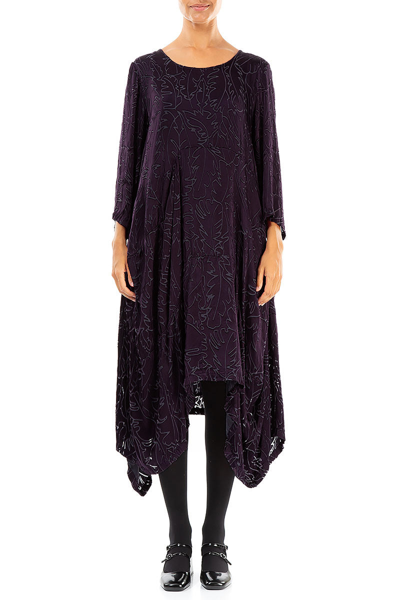 Drapiertes Kleid aus Devoré-Federn-Seide in dunklem Pflaumenton
