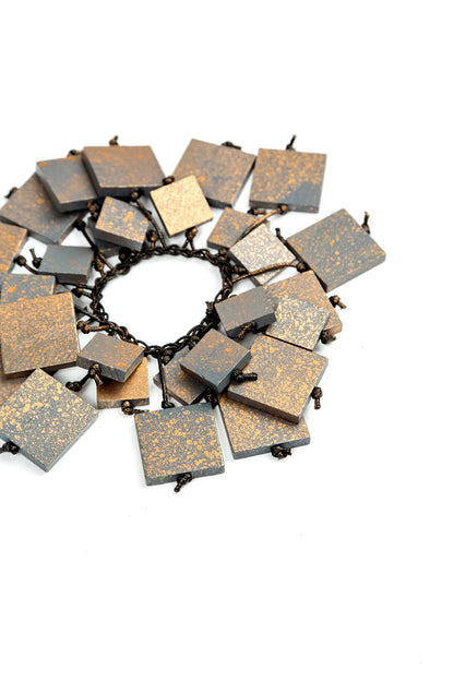 Earthline Holz-Quadratarmband