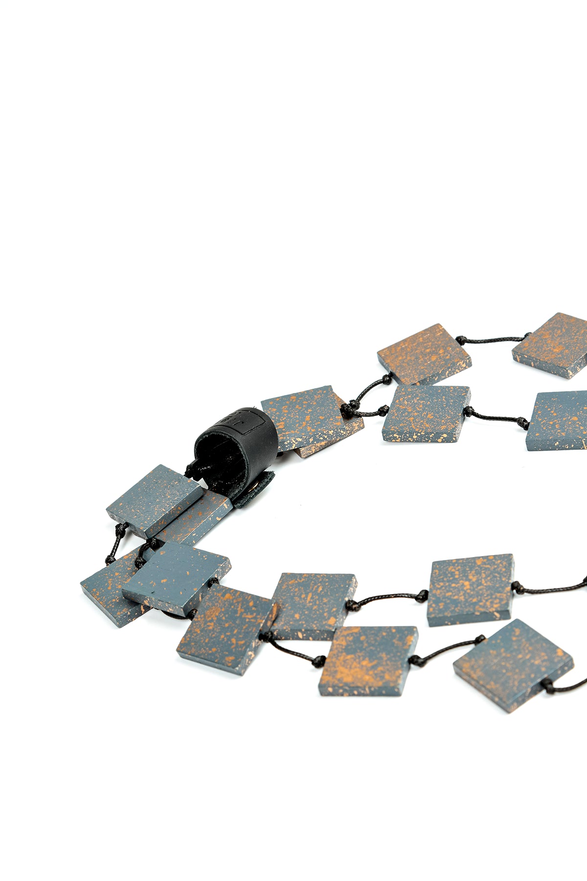 Earthline Wooden Square Necklace