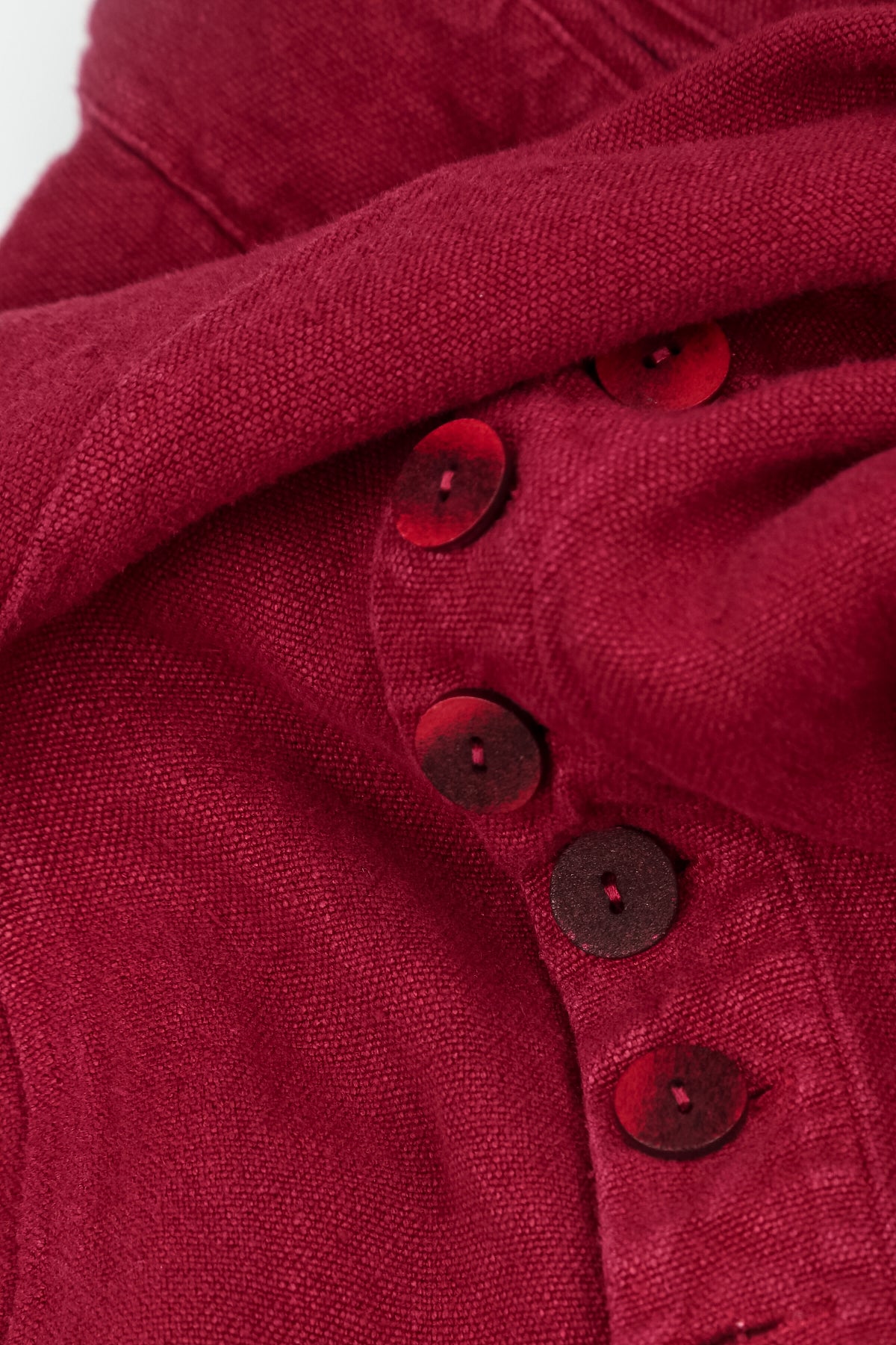 Veste Rouge rubis longue à patte de boutonnage en Lin épais