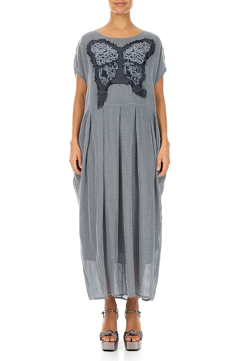 Robe en soie évasée en maille gris argenté avec motif papillon