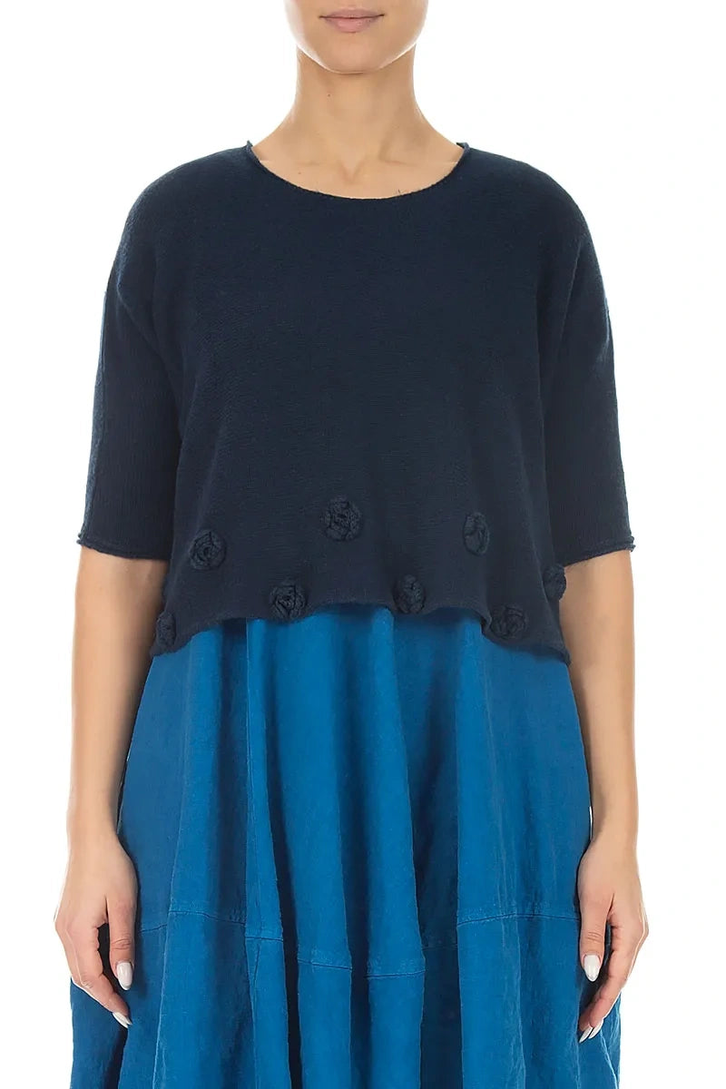 Marineblauer Leinenpullover mit Blumenmuster