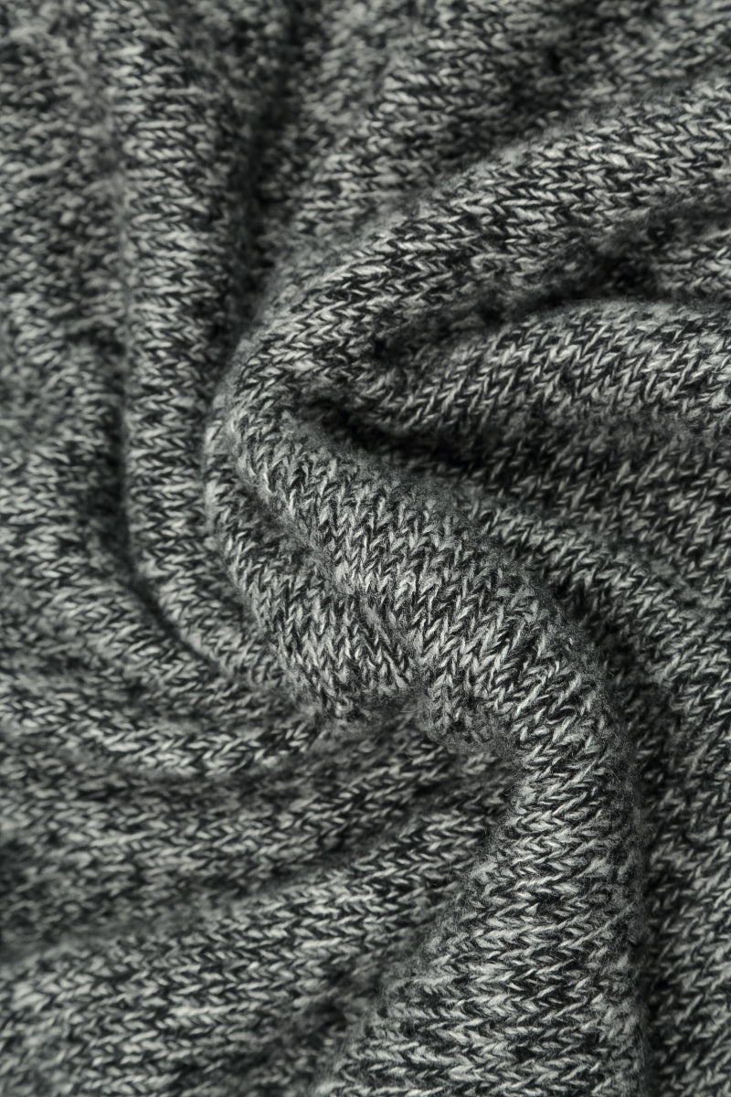 Pull en cachemire gris chiné à poches avant