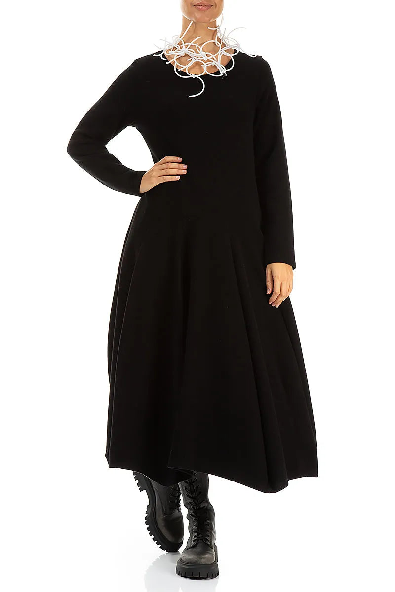 Collier blanc à maillons entrelacés