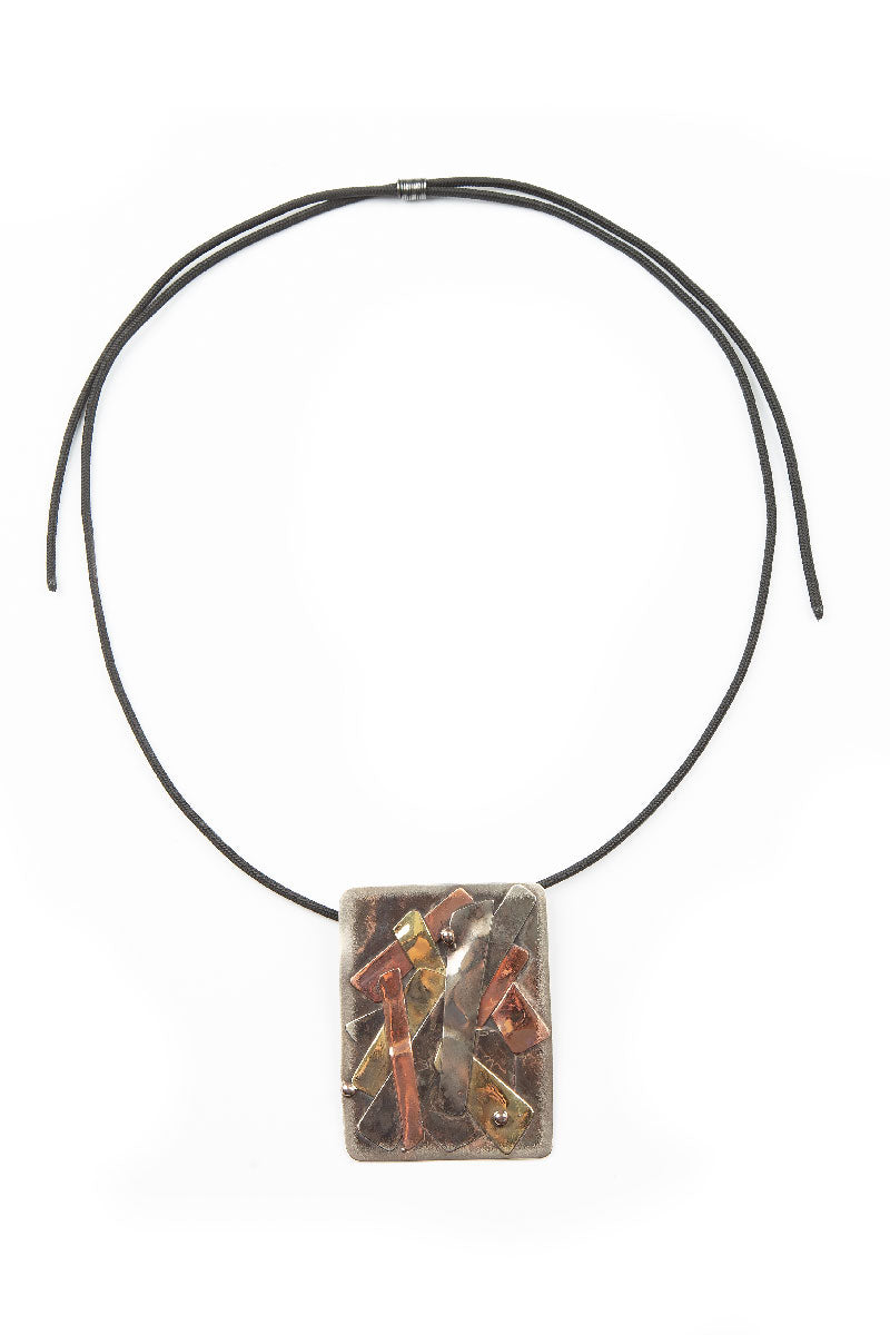 Layered Earth Metal Pendant Necklace