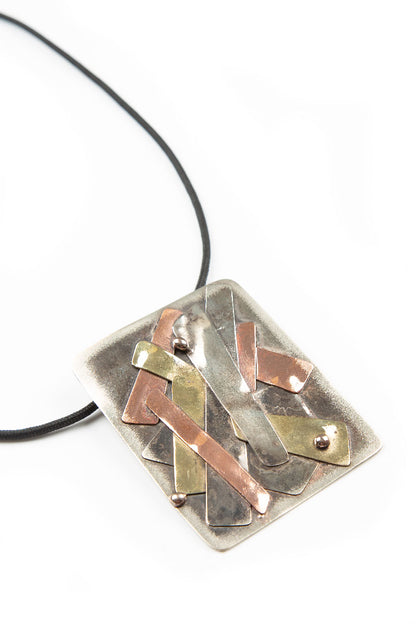 Layered Earth Metal Pendant Necklace