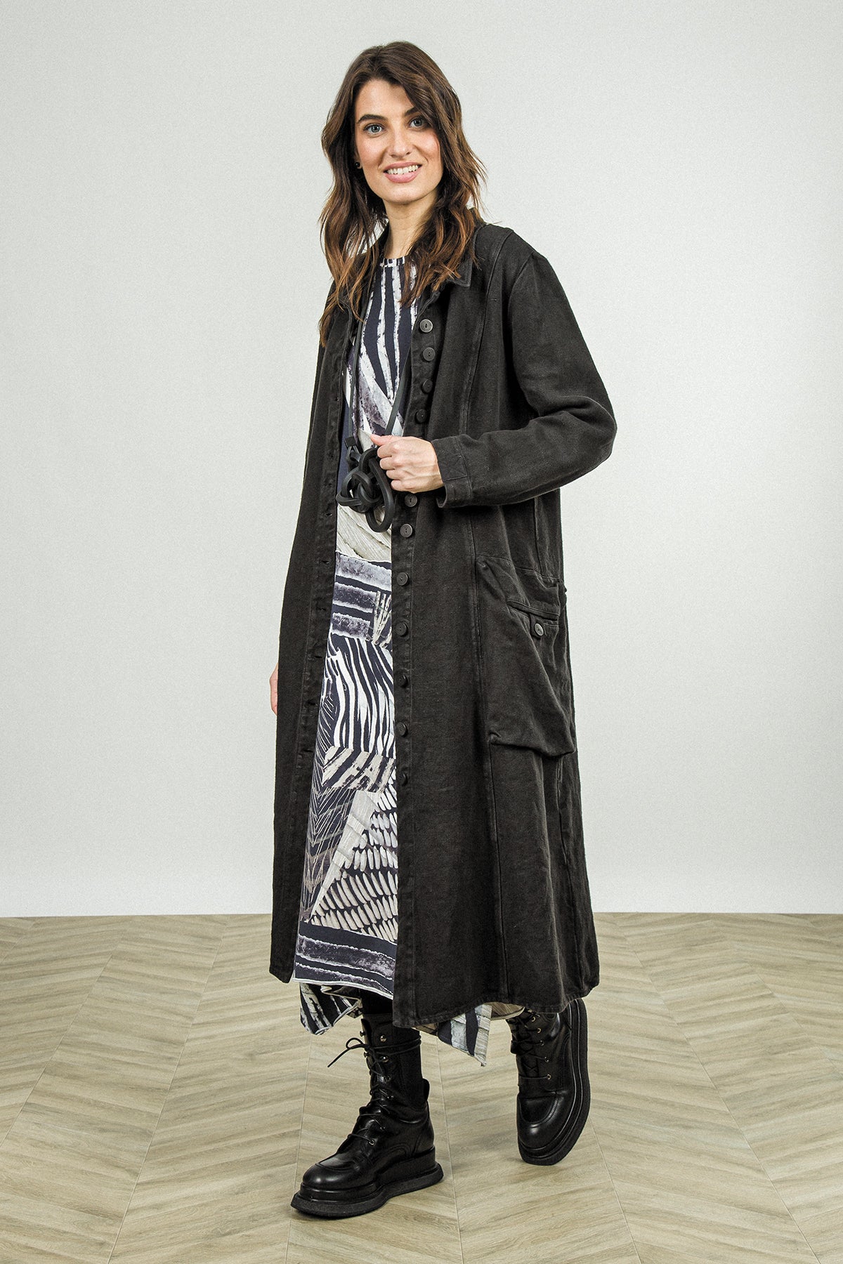 Long Buttonline Black Heavy Linen Jacket