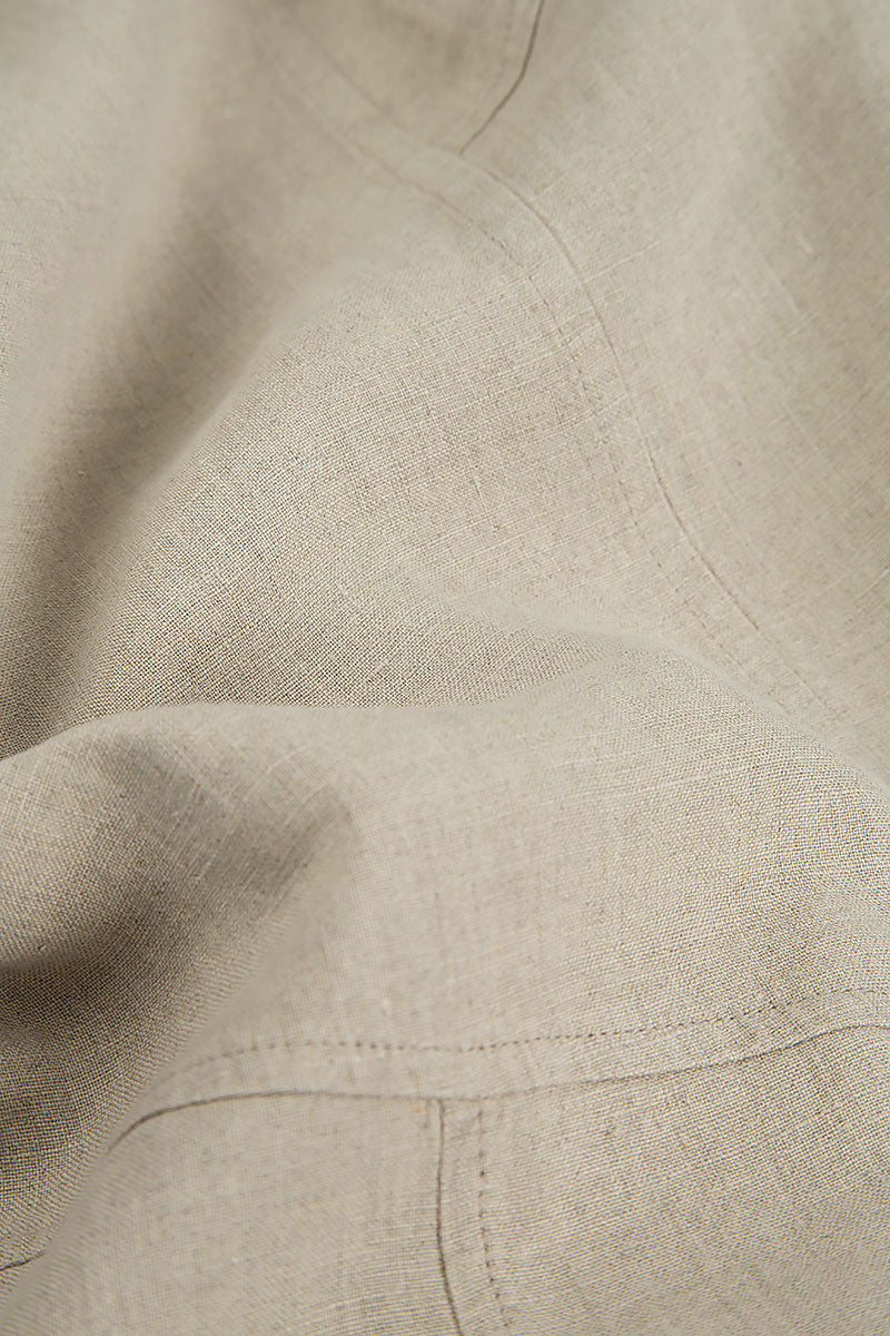Natürliche Leinenjacke mit Schößchen