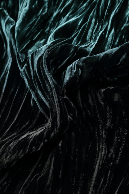 Robe droite ombrée en velours de soie à motif paon