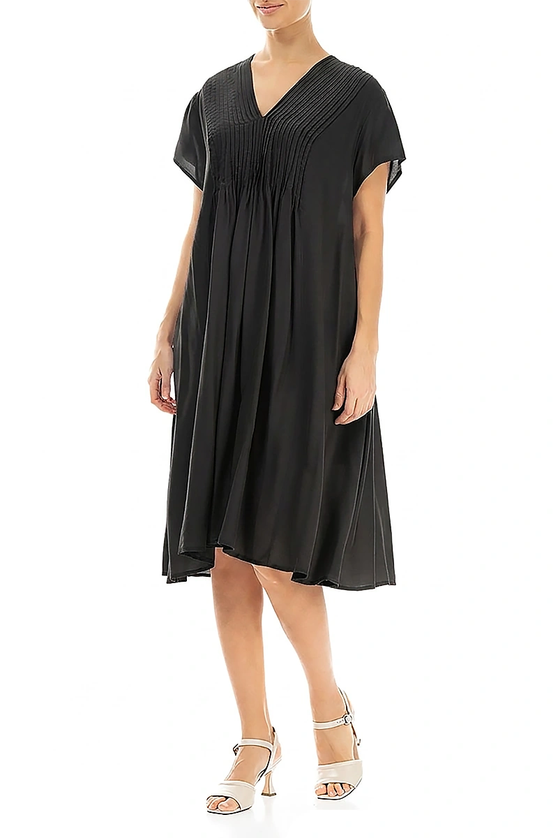 Robe Romantique Noire en Soie de Bambou à Plis Décoratifs sur le Devant