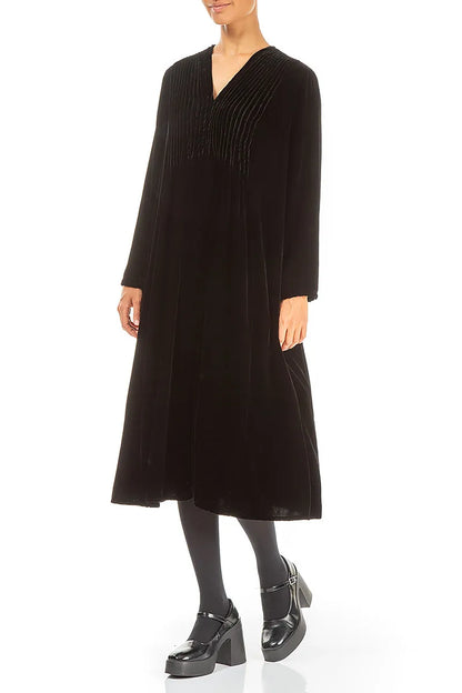 Romantic Long Sleeve V-Neck Black Silk Velvet Dress 3