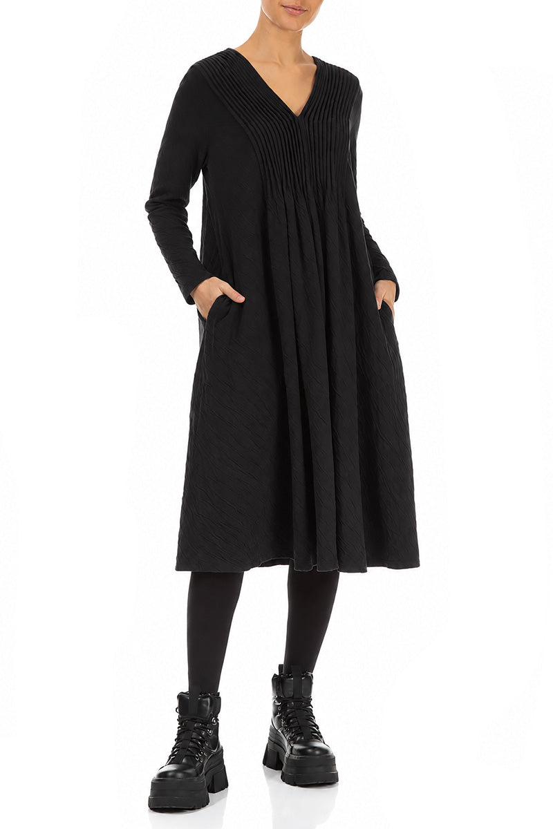 Romantisches Kleid aus Baumwolle mit V-Ausschnitt und Wellenstruktur