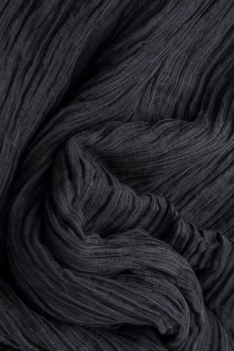 Pantalon en soie froissée bleu graphite à ourlet froncé