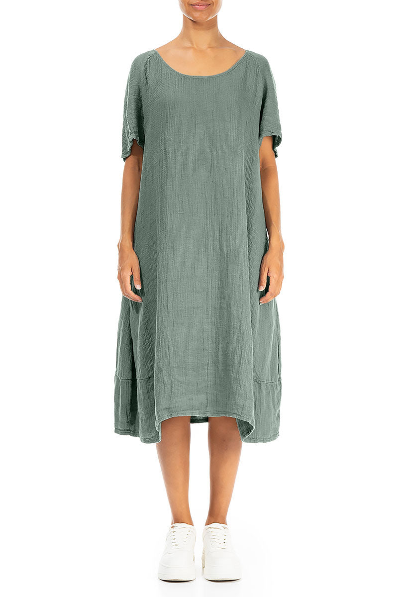 Salbeigrünes strukturiertes Leinenkleid