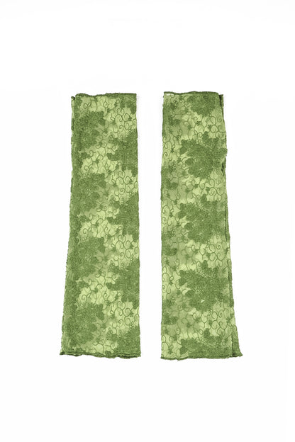Shamrock Green Floral Cotton Lace Wristlets 4
