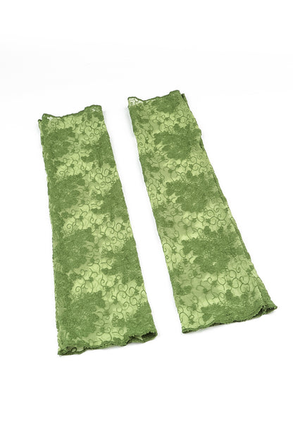 Shamrock Green Floral Cotton Lace Wristlets 5
