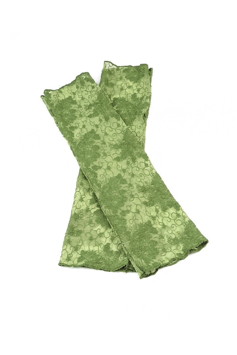 Shamrock Green Floral Cotton Lace Wristlets 6