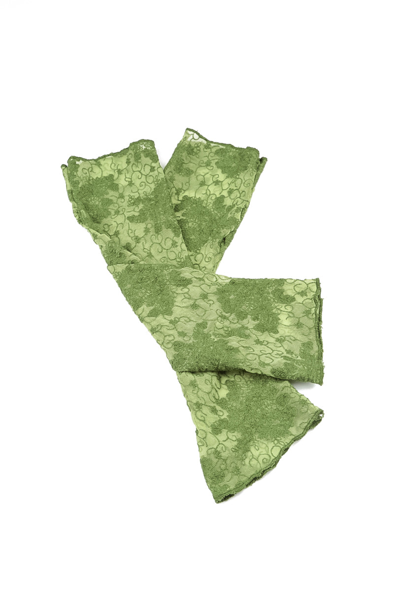 Shamrock Green Floral Cotton Lace Wristlets 7