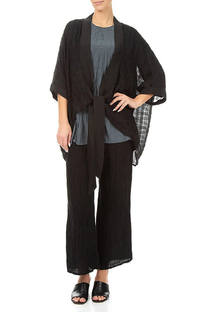 Bindegürtel-Jacke aus schwarzer, texturierter Seide