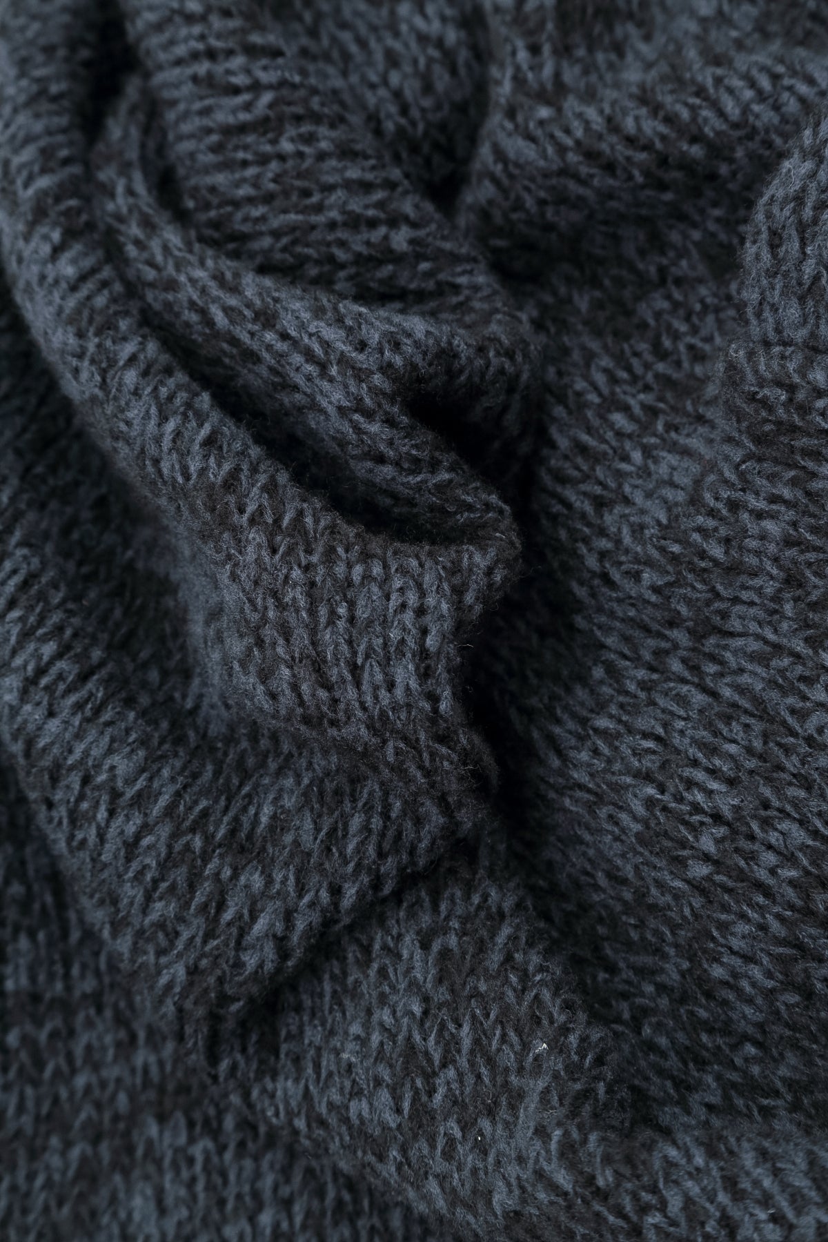 V-Neck Mélange Midnight Purple Wool Sweater 5